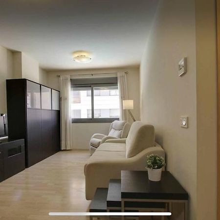 Pacifico P4 - Bonito Apartamento Con Piscina & Parking, Playa A 100 Metros Leilighet Málaga Eksteriør bilde
