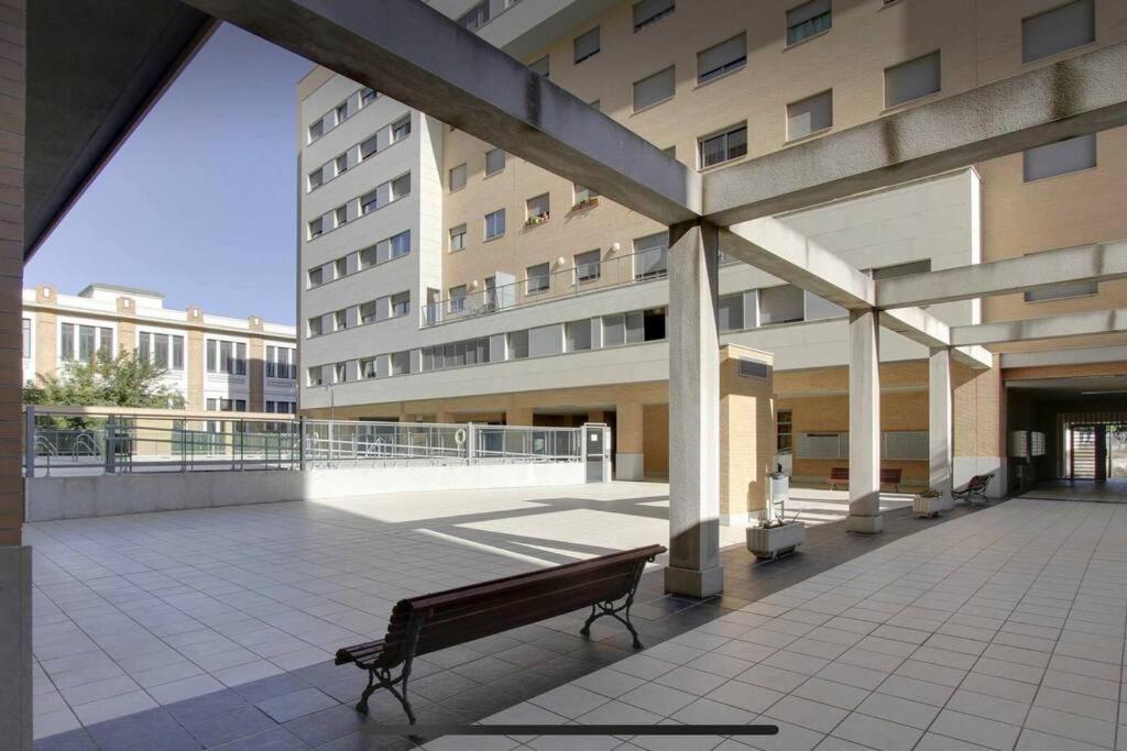 Pacifico P4 - Bonito Apartamento Con Piscina & Parking, Playa A 100 Metros Leilighet Málaga Eksteriør bilde